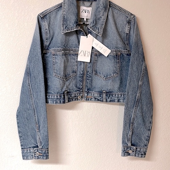 Zara Jackets & Blazers - ZARA, DENIM CROPPED JACKET, BLUE, SIZE LARGE.